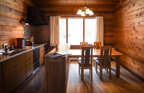 Hokujo Casa | Woodpecker Chalet