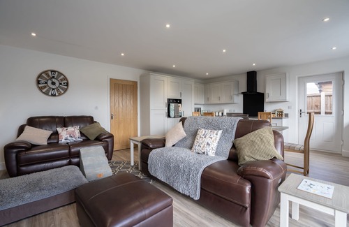 Scratby Casa | Woodpecker Lodge | East Ruston Cottages