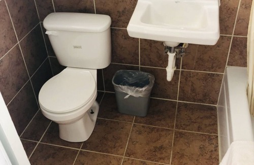 Terre Haute Hotel | Woodridge Motel