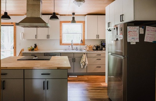 Manistee Casa | Woods & Water! Lake Michigan house, surrounded by Manistee National Forest!
