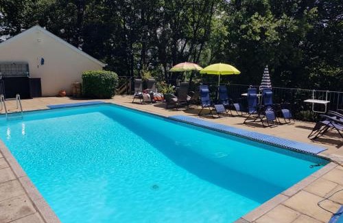 Westleigh Apartamento | Woodside Oak hot tub & pool sleeps 4-6