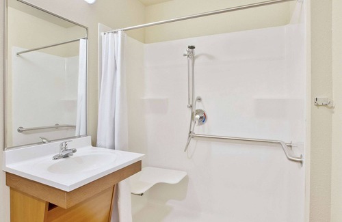 Gainesville Hotel | WoodSpring Suites Gainesville I-75