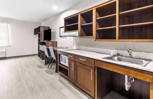 Southeast Houston Hotel | Woodspring Suites South Houston Hobby