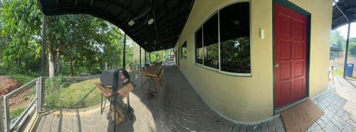 Bentong Otro | Woodstock Camp Chalet
