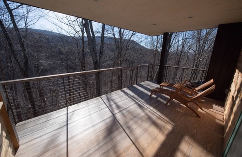 Bearsville Casa | Casa en 35 acres privados con vistas al monte Mins to Town