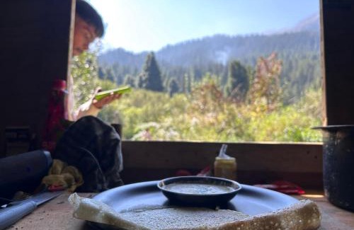 Kullu Cama Y Desayuno | Woodstock