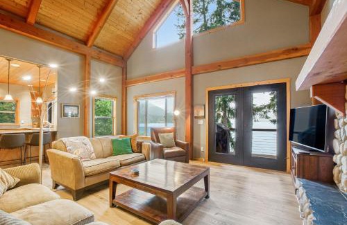 Hoodsport Casa | Woodstone Cabin