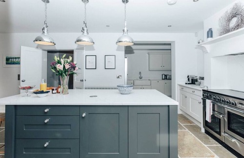 Henley Casa | Woodvale Retreat - Sleeps 20