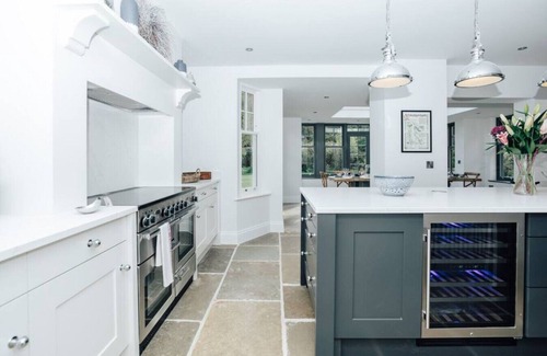 Henley Casa | Woodvale Retreat - Sleeps 20