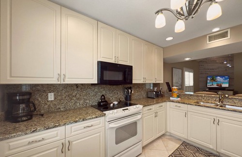 Boca Grande Casa | Woodwind Beach 11 | Pet Friendly | Beachfront | Community Pool | Sleeps 6