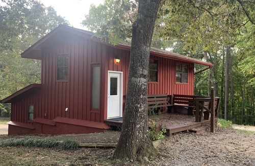 Benton Cabina | Woodwose Cabin - Adventures Now