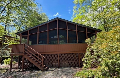 Hamlin Casa | Woody Retreat Intimate Chalet + Oak Sauna