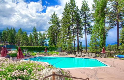 Zephyr Cove Condominio | Woodys Clubhouse by Lake Tahoe Accommodations