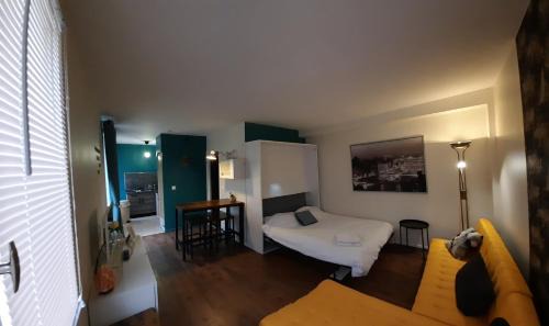 Noisy-sur-Ecole Apartamento | Wool INN Studio in the Forest