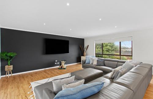 Cape Woolamai Casa | Woolamai Haven - Family Retreat near San Remo & Surf