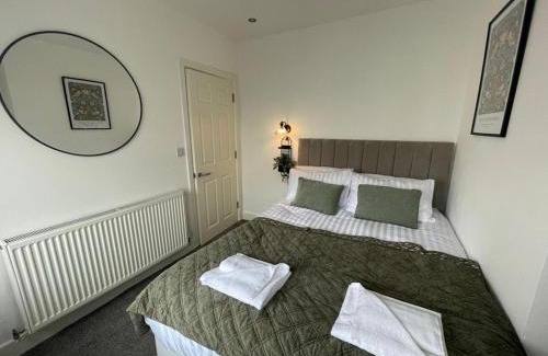 Liverpool Apartamento | Woolton Escape Light-filled Free Parking