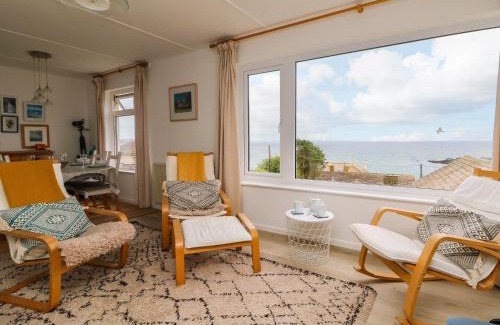 Mousehole Casa | Wootton Gray