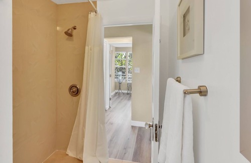 Tarpon River Casa | Work-friendly, shared hot tub! Near Las Olas Blvd