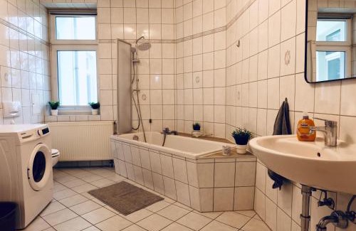 Bernburg Apartamento | Work & Stay mit Wasserblick