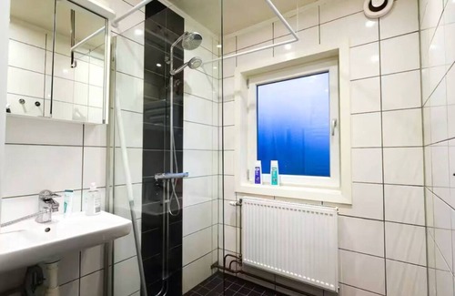 Gothenburg Apartamento | Workers & Family House Near Volvo & SKF