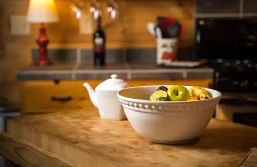 Boone Cabina | World-Class Hiking by day. Hot Tub by Night