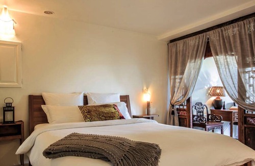 Coursegoules Apartamento | El mundialmente famoso jardín ofrece suite de lujo en estilo "colonial".