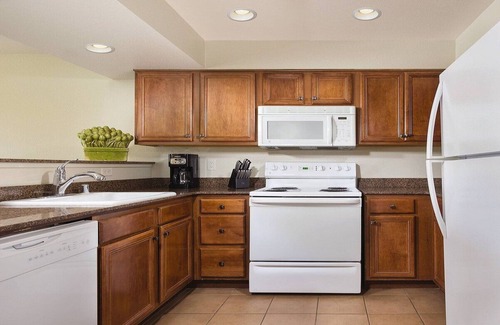 Round Hill Village Apartamento | World mark south shore suites!