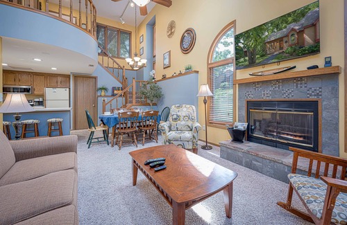 The Galena Territory Casa | FALL SALE! Dog Friendly - 2BR/2BA - Clean & Comfy