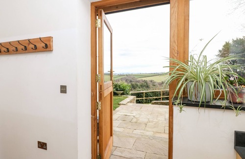 Ilsington Cabaña | WOTTONSBURY, pet friendly, character holiday cottage in Ilsington