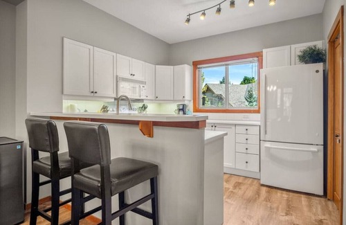 East Kootenay Apartamento | Woven Dreams | Hot Tub | Pool | Slope Side