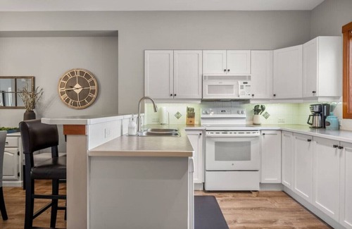 East Kootenay Apartamento | Woven Dreams | Hot Tub | Pool | Slope Side