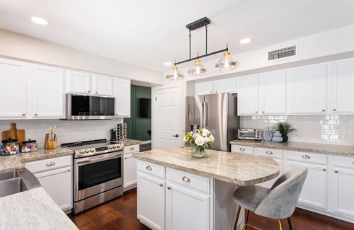 Scarlett Canyon Casa | WOW $175K+ NewBackyard and Interior: 4Br+BonusRm+3Ba+HtdPool*HotTub*Golf*FirePit