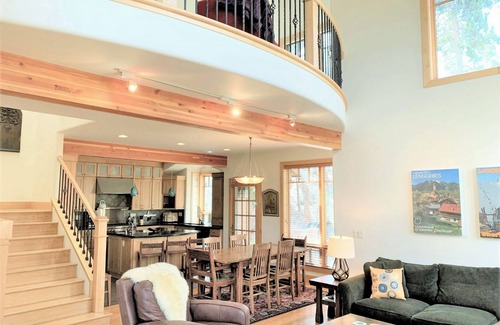 The Reserve Chalet De Esquí | Wow Gourmet Kitchen Theater Rm Ensuite Bedrooms