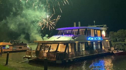 White Sands Alquiler De Eote | Wow Houseboats Pty Ltd
