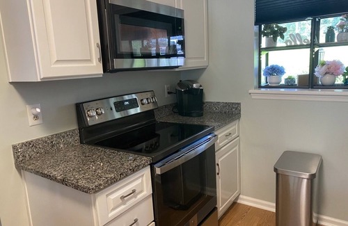 Salem Casa | WOW! Spacious Town home - prestigious gated community w/Golf, Pool & Lake Access