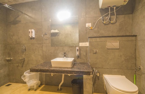 Dharamkot Hotel | WOW STAYZ2 Hotel The Lodge
