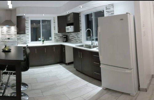 Bellefeuille Casa | WOW! Whole house 3bed/1.5 bath!