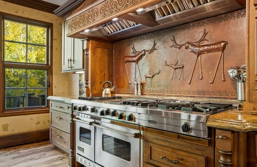 Beaver Creek Casa | Wrangler Lodge by Vail Butler - ski in, walk to town, hot tub