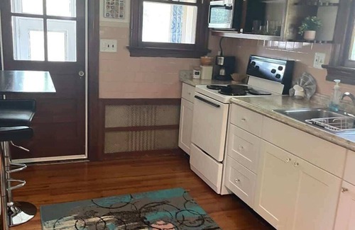 Parole Casa | Wright's Cottage- Pet's Welcome & EV Charging