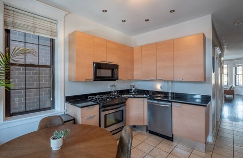Wrigleyville Condominio | Wrigleyville 3BD Condo (2)