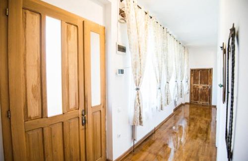 Arad Apartamento | Writer s street residence
