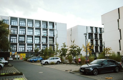 Fabryczna Apartamento | Wrocław Airport Green Studio