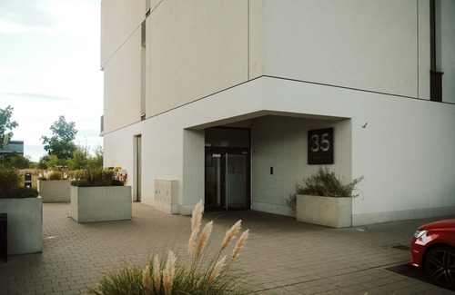 Fabryczna Apartamento | Wrocław Airport Green Studio