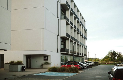 Fabryczna Apartamento | Wrocław Airport Green Studio