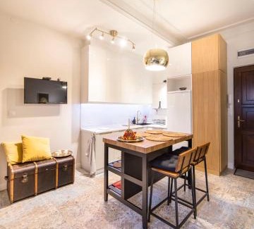 Wesoła Zachod Apartamento | WSPANIAŁY, Stylowy Apartament w Sercu Starego Miasta