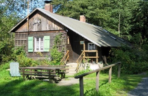 Tirschenreuth Apartamento | Hermoso alojamiento en un lugar aislado en el estanque de pesca