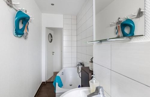 Zwenkau Apartamento | Wunderschöne Wohnung am See auch für Familien