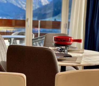 Engelberg Apartamento | Wunderstay Alpine 303 New Studio with Lake & Mountain View