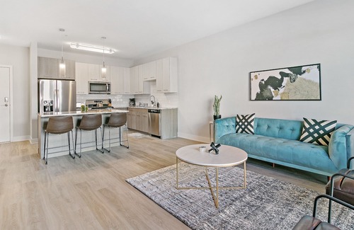 Warrenville Apartamento | WV2 2BR Modern Living in Serene Scene