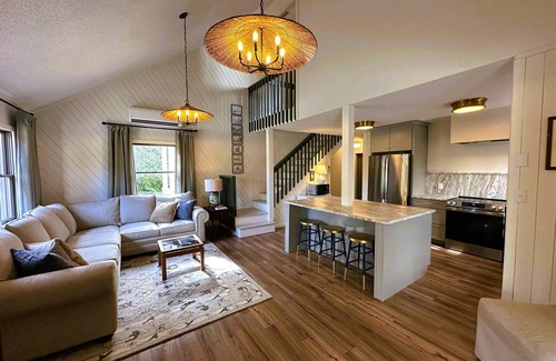 Ocracoke Casa | WV63: Second Sail-Newly Remodeled and Spacious
